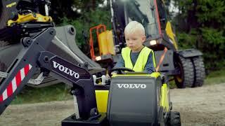 Volvo excavator toy - when no problem is too big