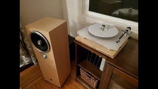 Digital vs Analogue!! MP3 vs Vinyl!!