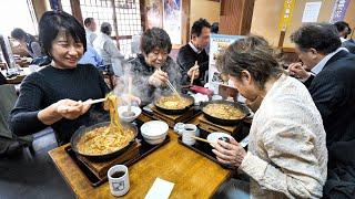 Famous Miso Nikomi Udon in Nagoya! A long queue outside the store!