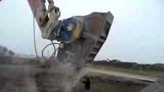 www.mbcrusher.com Bucket Crusher Backenbrecher (2)