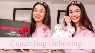 Coach Bag Unboxing 2021 | Disney X Coach Minnie Mouse Kisslock Bag Review & First Impression