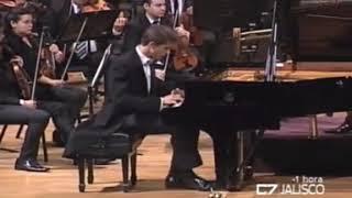 Vladimir Petrov: S. Rachmaninov - Piano Concerto N. 2 in C minor, Op. 18