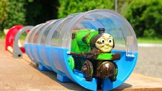 Thomas wooden train. Brio Tunnel Straight Course & Mud Pool