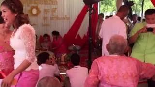 Previous Oldest Mom stand to Dance with her grand daughter in Khmer'Wedding Culture Party.
