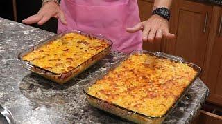 Baked Mac & Cheese Dinner for the Whole Family: Crowd-Pleasing Recipe!