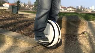 Test de la Ninebot One E+ : la gyroroue est-elle tout terrain ?