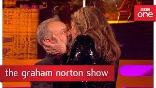 Allison Janney Demonstrates Meryl Streep's Kissing Technique - The Graham Norton Show - BBC One