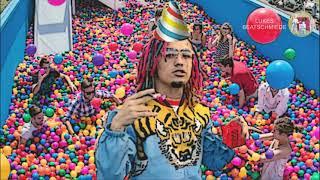 Lil Pump performs Happy Birthday