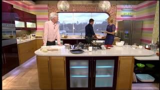 Gino D'Acampo - A little bit cheesy... 16th April 2013