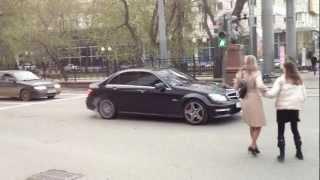 Скромный Mercedes C63 AMG в России