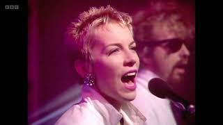 Eurythmics - There Must Be An Angel (Playing With My Heart ToTPs) 1985