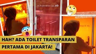 Toilet Transparan Ala Jepang Ada di Jakarta, Cuma Bayar Rp5 Ribu!