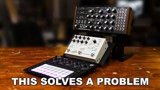 YOU GOT TO SEE THIS // modular synth stand for dawless & hardware synthesizer setups