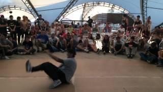 b.boy Tolyamba VS b.boy Ruslan