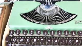 Groma Humber Vintage Deutch Democratic Republic Typewriter