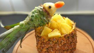 попугай из ананаса.