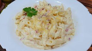 Carbonara with Sour Cream and Bacon | AdeLina's Kitchen