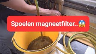 Hoe maak een Spirotech MB3 magneetfilter schoon...