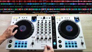 PRO DJ DOES INSANE 4 DECK MIX ON WHITE FLX-6 | DJ Carlo Atendido