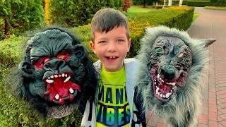 Mom and Den play Hide and Seek with Halloween Masks