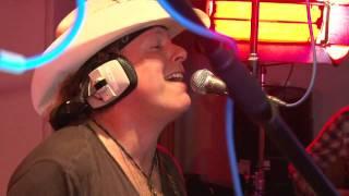 Los Pacaminos play Wooly Bully live in the studio