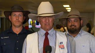 ‘Piggy in the middle’: Bob Katter’s advice to David Crisafulli after LNP election win