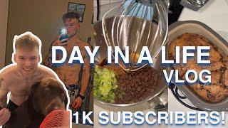 A DAY IN A LIFE: CAPALOTREACTS 1K SPECIAL!! | FIRST VLOG!!