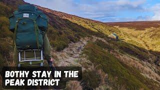 Hiking to a Remote Bothy - Peak District - UK