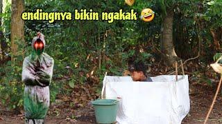 Prank pocong jahilin orang boker ! Ghost funny | Kocak bikin ngakak 