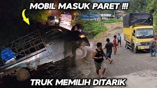 Mobil Masuk Paret !!! Truk Memilih Ditarik Di Tanjakan Batu Jomba