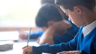 NSW students struggle with basic writing tasks as education standards fall