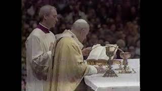 Christmas Eve 1988 Midnight Mass from the Vatican (partial)