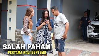 SEORANG PRIA DI PERMALUKAN DIRUMAH NYA SENDIRI OLEH WANITA TAK DIKENAL HINGGA AKHIRNYA..!!!