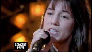 Charlotte Gainsbourg sings live Heaven Can Wait - concert prive for Canal+