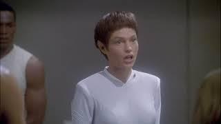 T'pol demonstrate the Vulcan martial art Suus Mahna