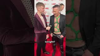 Do you like rope? Our @TylerDantuma finds out what Derek Kage is wearing on the red carpet