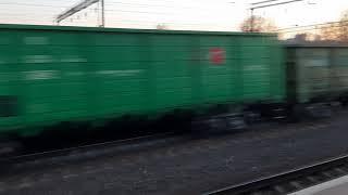Товарный поезд с электровозом ВЛ - 80 в голове, и толкачем ВЛ - 80 в хвосте, по станции Петровка гру