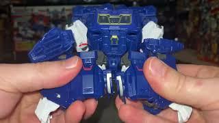 Transformers studio series 83 voyager class soundwave complete transformation process. Bumblebee