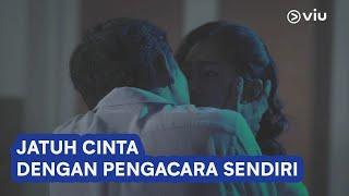 Adipati Dolken and Prisia Nasution Kissing Scene! | The Publicist | Viu Original