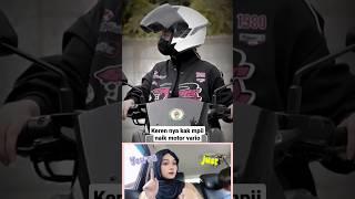 Super Keren Kak Mpii artis tiktok naik motor vario, yang lain mah lewat