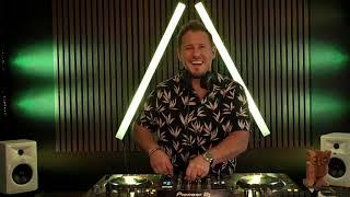 High-Energy Progressive House & Melodic Techno DJ Set with AI-Powered Light Show