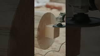 Cutting a Log Tennon. #carpenter #loghome #logcabin