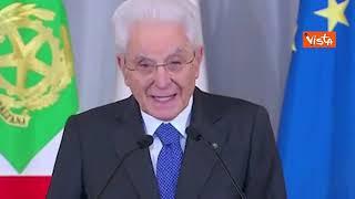 L'ironia di Mattarella: «Spero si possa ancora dire "sindaca"»