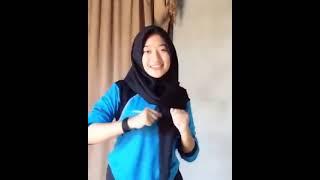 tiktok jilbab gunung gede sange hot