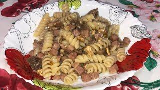 FUSILLI CON FUNGHI, PROSCIUTTO COTTO E NOCI|Gusto facile|