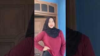 Tiktok jilbab hot id ukhtinya cantik gunung bobanya nonjol & ketat id @keyraj aka keyra