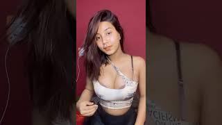 trending video hot looking #trendingreels #tranding #trending #trendingshorts #trend