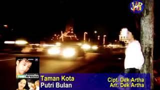 Putri Bulan - taman kota