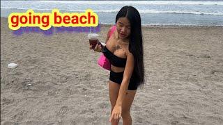 praew Asian she going beach