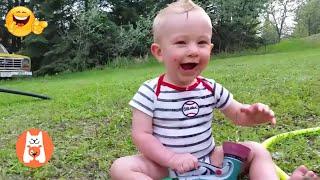 Videos de risa  Momentos Divertidos Bebés Jugando Con Agua #3 | Espanol Funniest Videos